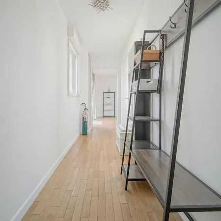 Apartment Ideal & 3br For Family & Friends