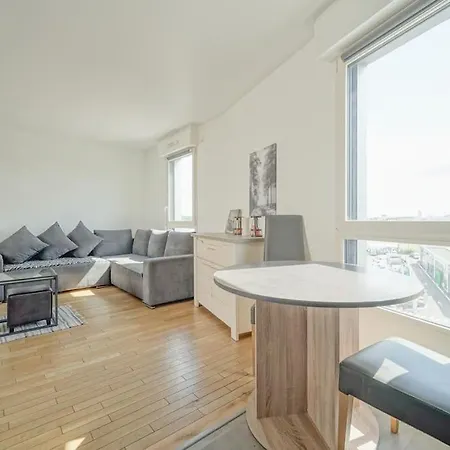 Ideal & 3br For Family & Friends Apartment *